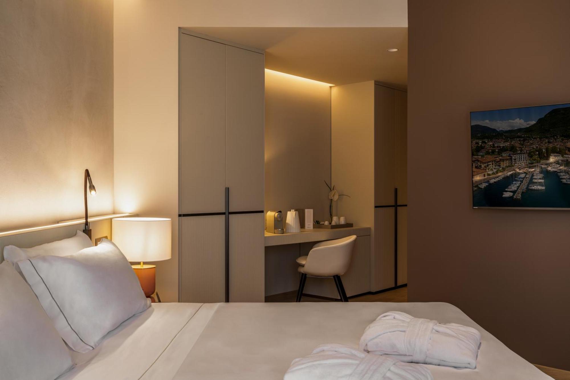 Bellerive Lifestyle Hotel ซาโล ภายนอก รูปภาพ